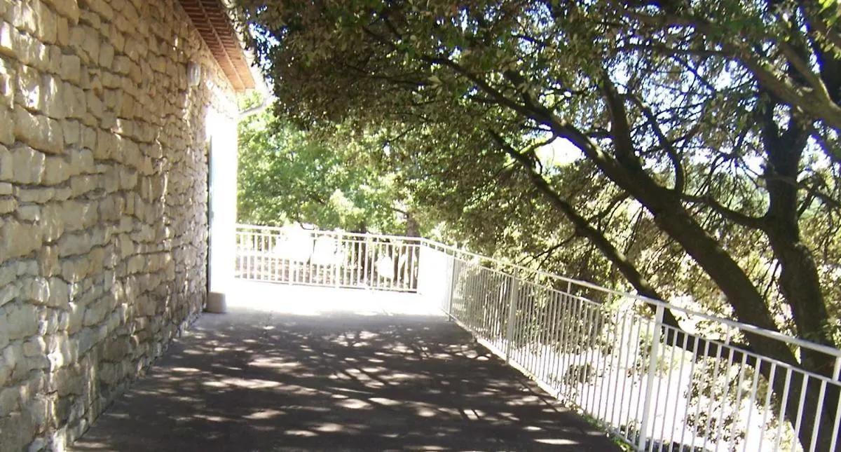 Gite Des Vergiers Murs  Holiday home Murs (Vaucluse)