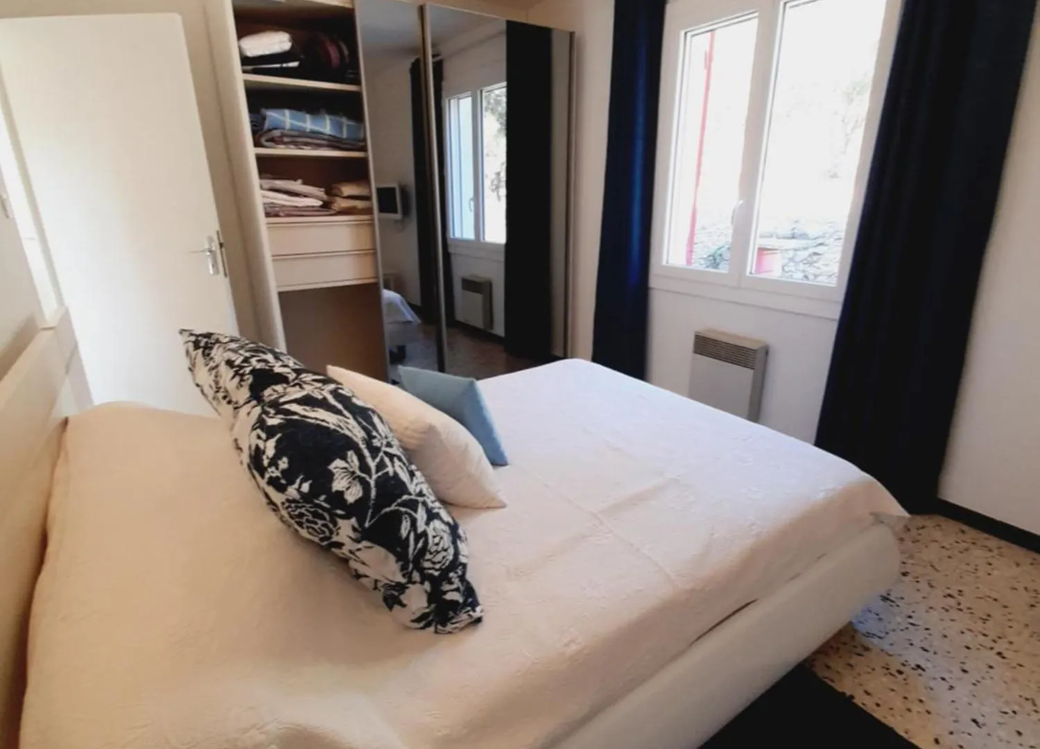 Gite Des Vergiers Murs  Holiday home